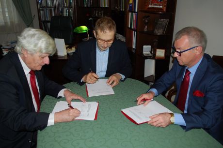 Podpisanie umowy o powołaniu Unii Akademickich Niepublicznych Uczelni Wrocławia, fot. Dawid Frik, DSW