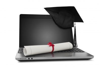 Nauka online jako sposób na zdobycie wiedzy i certyfikatu