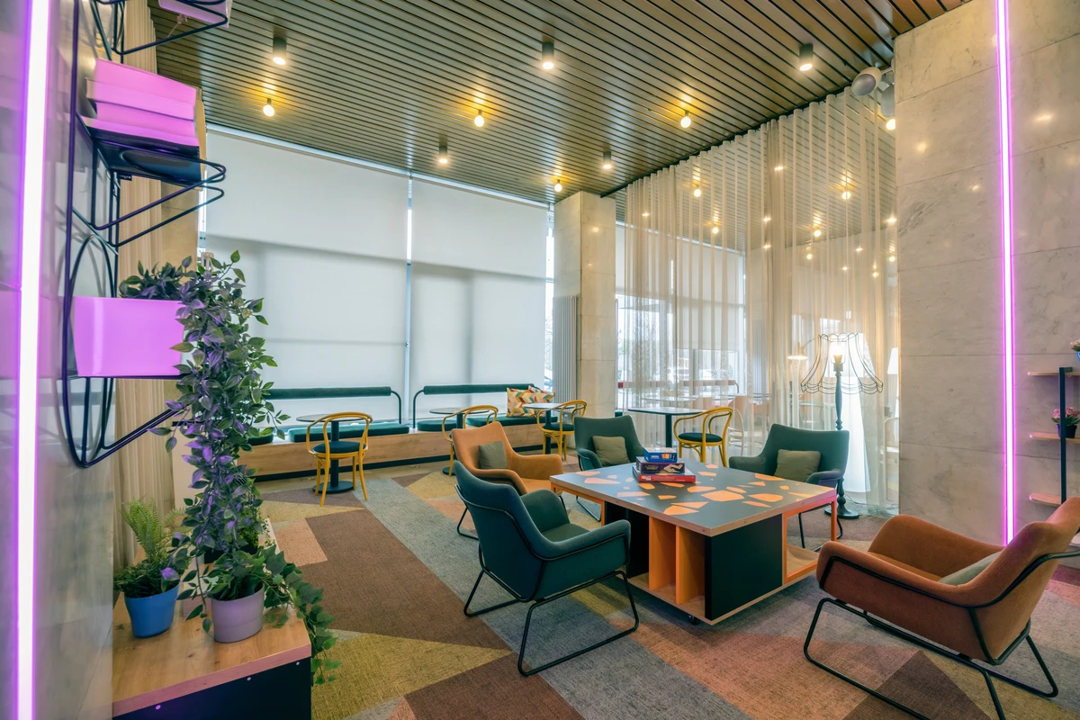 Akademik Student Depot 12