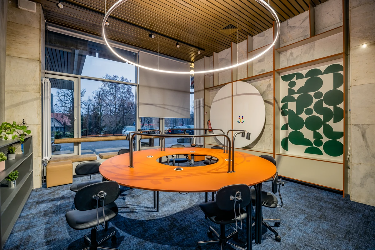 Akademik Student Depot 15